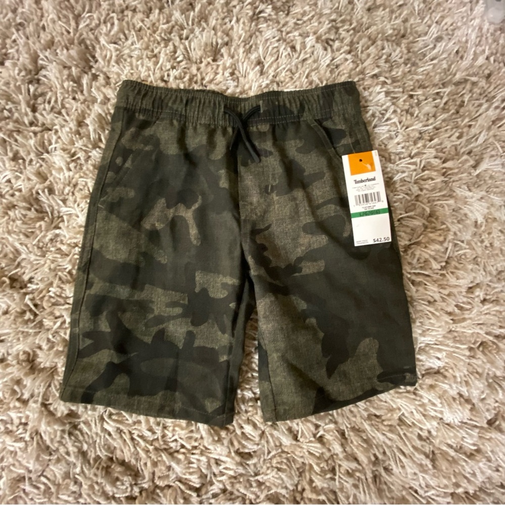Timberland Size 6 boys olive green camo shorts slick material NWT